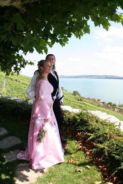 Hochzeitskleid im Mittelalter-Stil